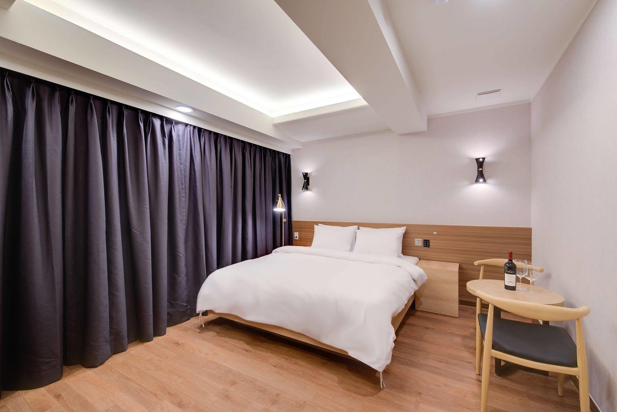 M Hotel Seul Zewnętrze zdjęcie